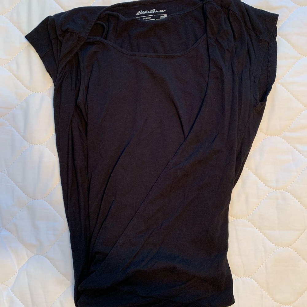 Black t-shirt with layers